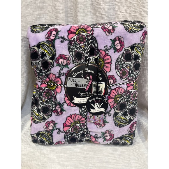 Spooky Babes Club Other - Spooky Babes Club Sugar Skull Plush Blanket Lavender Full Queen 90x90 Halloween